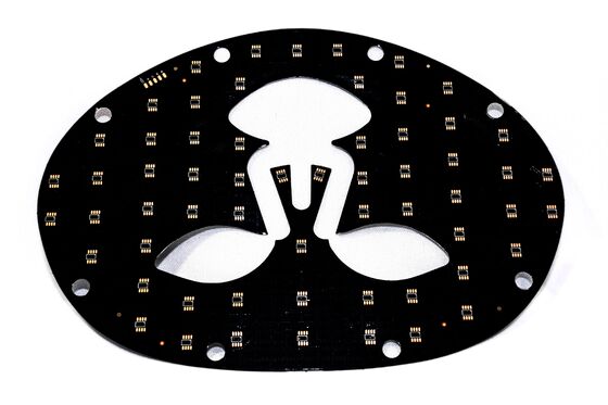 comprar SMT de precisión y fabricación de PCB flexibles para LED avanzada panel de máscara de iluminación LED confiable máscara de belleza placa de circuito impreso que garantiza un rendimiento estable certificación médica IATF16949 GB/T SMT online manufacture