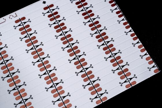 comprar PCB flexible de doble capa de alta calidad con película blanca y antioxidante OSP para iluminación LED online manufacture