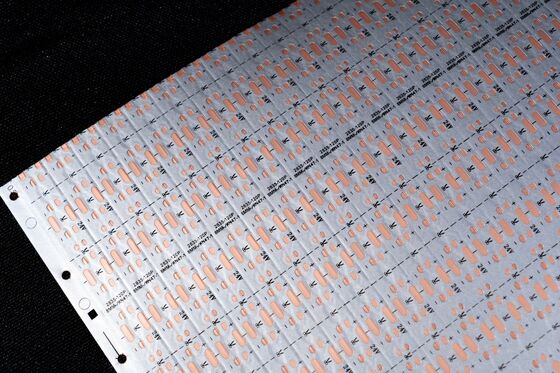 comprar Diseño de doble capa LED FPC con revestimiento antioxidante OSP y espesor personalizable para la tira LED 2835 online manufacture