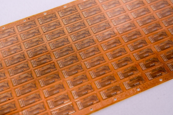 Panel de parche de pared de alta precisión Dispositivo inteligente FPC Ancho de línea ultrafina Alta fiabilidad Servicio OEM de grado médico / automotriz disponible